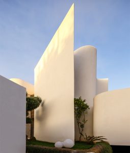 villa-z-mohamed-amine-siana-house-casablance-morocco-wavy-wall